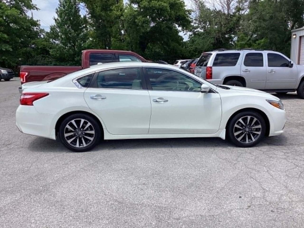 Nissan Altima 2.5 SR 2016