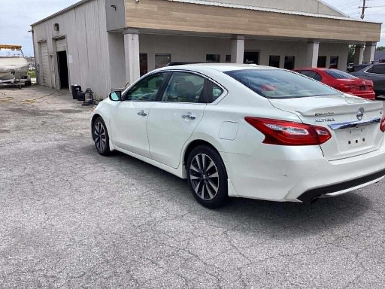 Nissan Altima 2.5 SR 2016