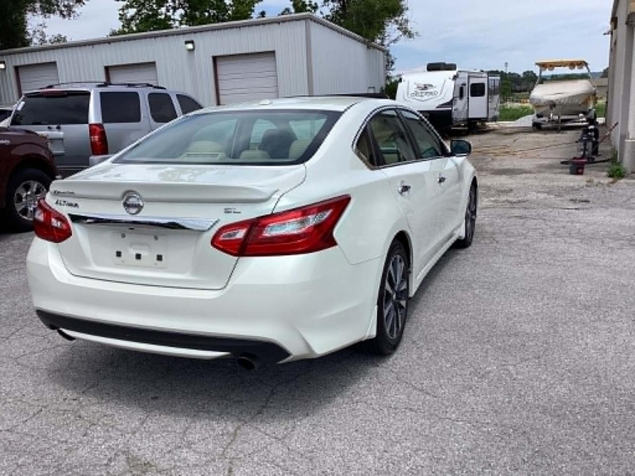 Nissan Altima 2.5 SR 2016