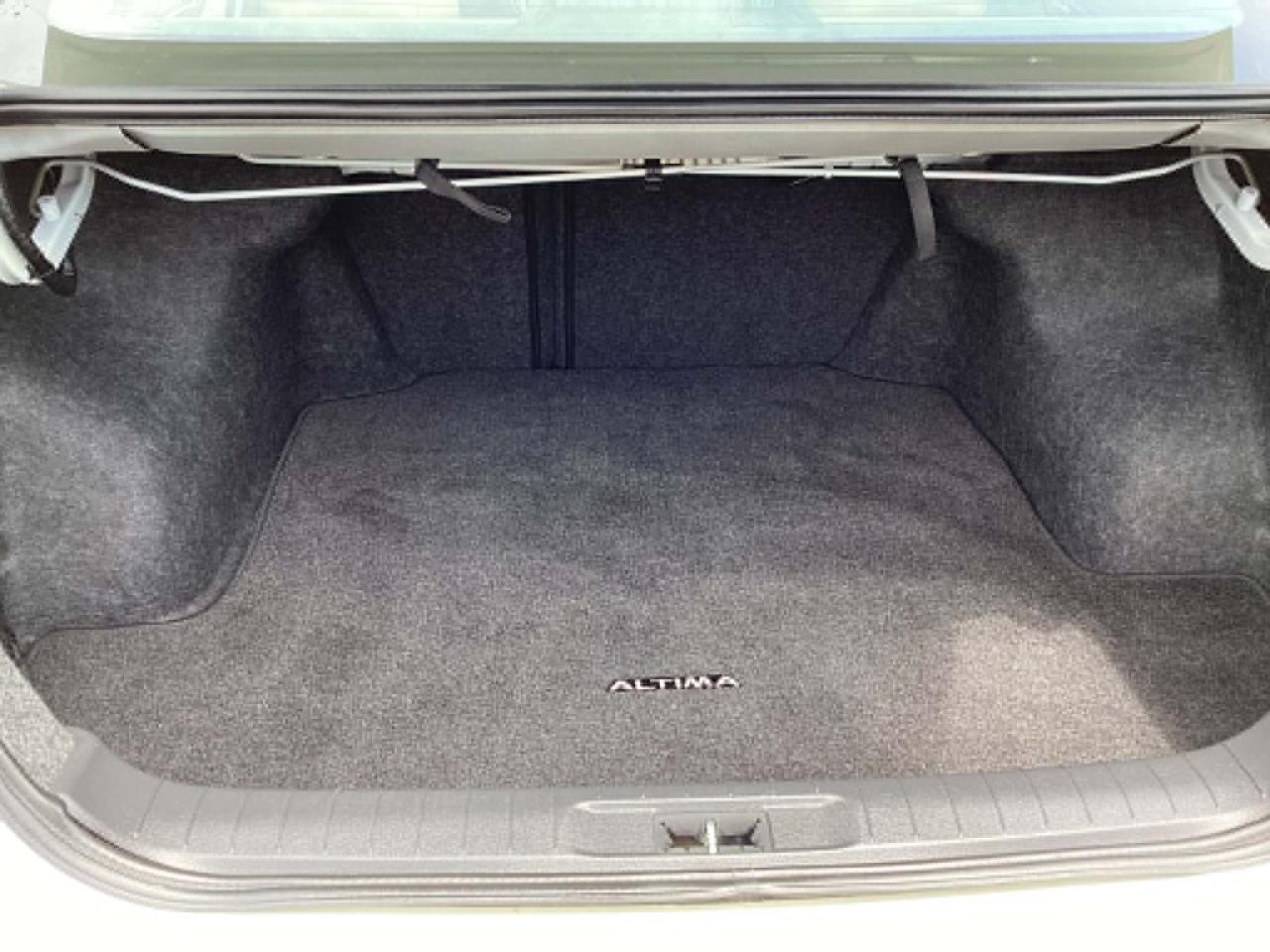 Nissan Altima 2.5 SR 2016