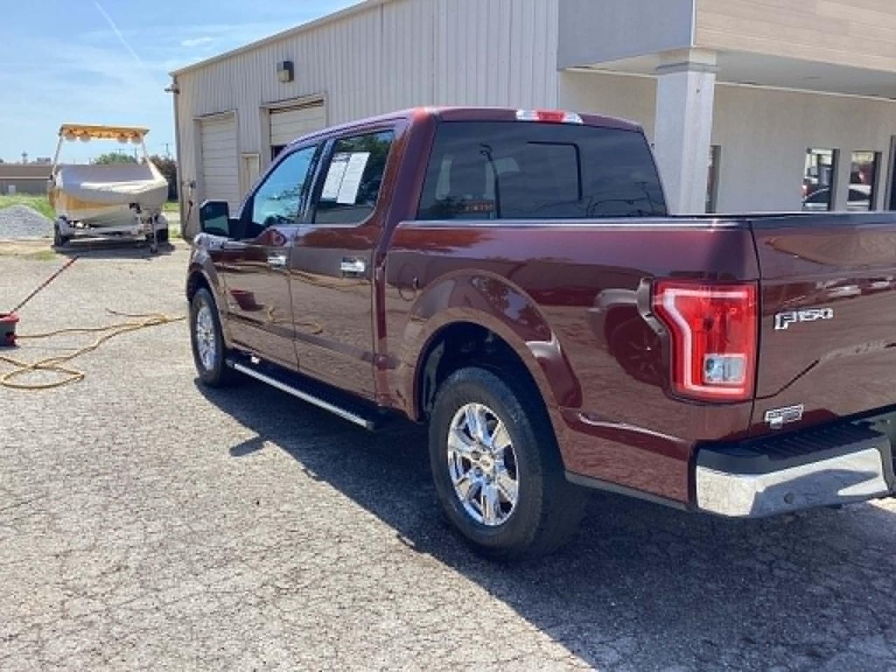 Ford F-150 XLT SuperCrew 5.5-ft. Bed 2WD 2015