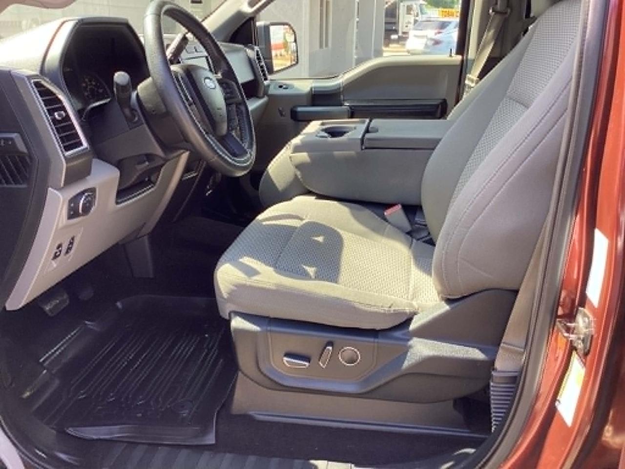 Ford F-150 XLT SuperCrew 5.5-ft. Bed 2WD 2015