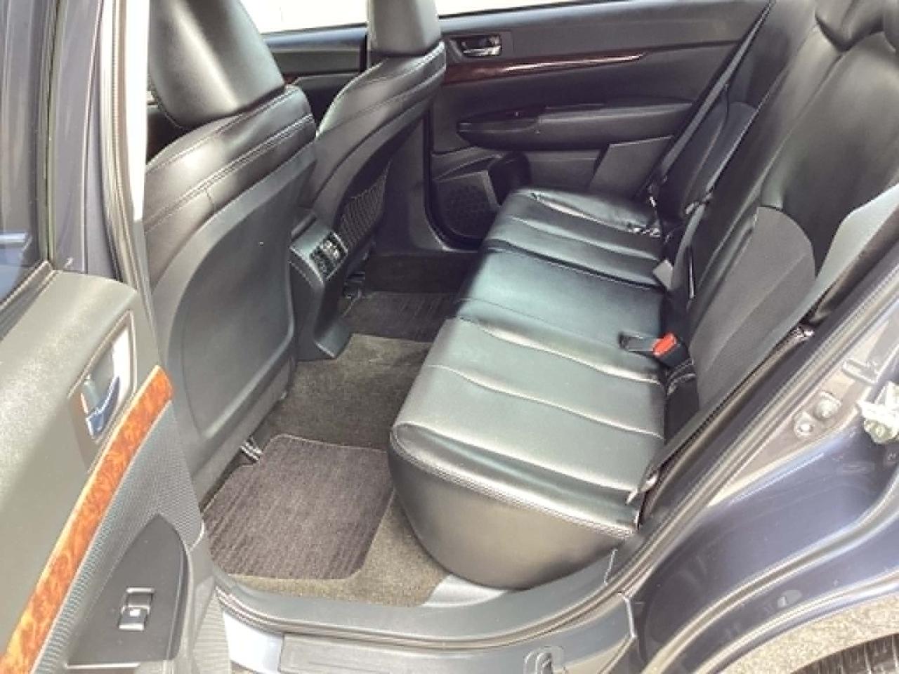 Subaru Legacy 3.6R Limited 2014