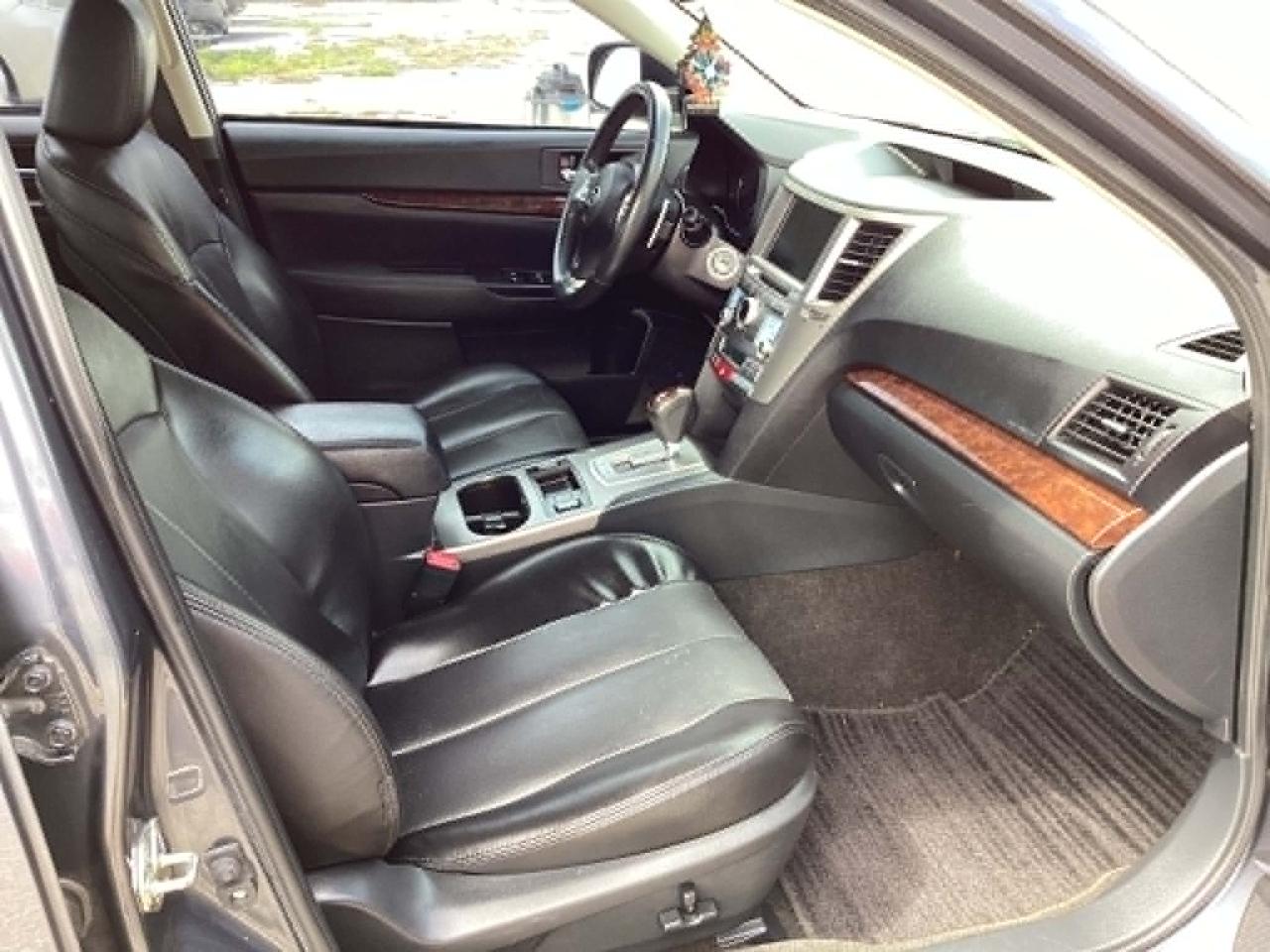 Subaru Legacy 3.6R Limited 2014
