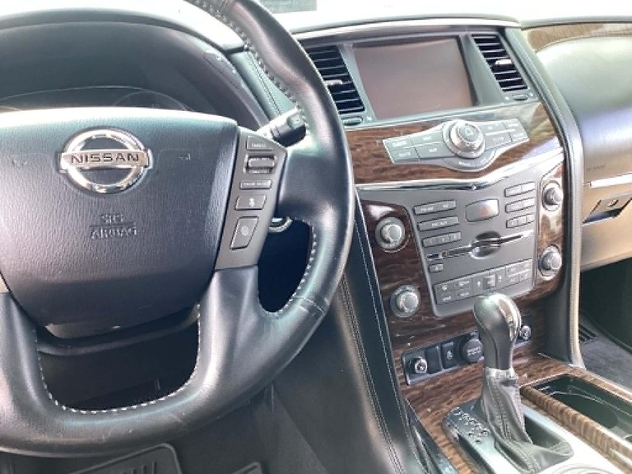 Nissan Armada Platinum AWD 2017