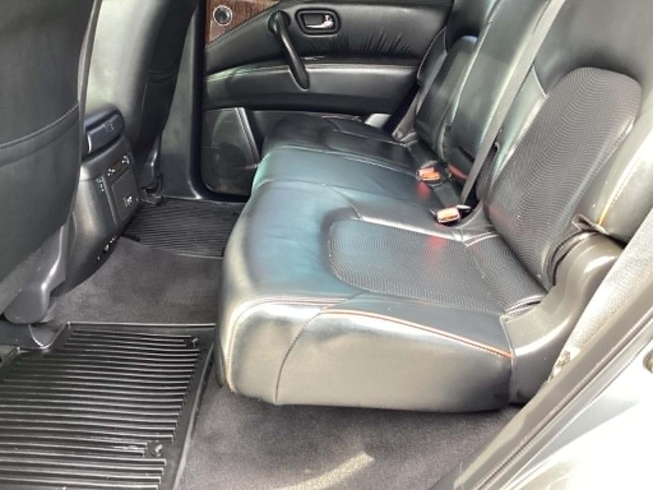 Nissan Armada Platinum AWD 2017