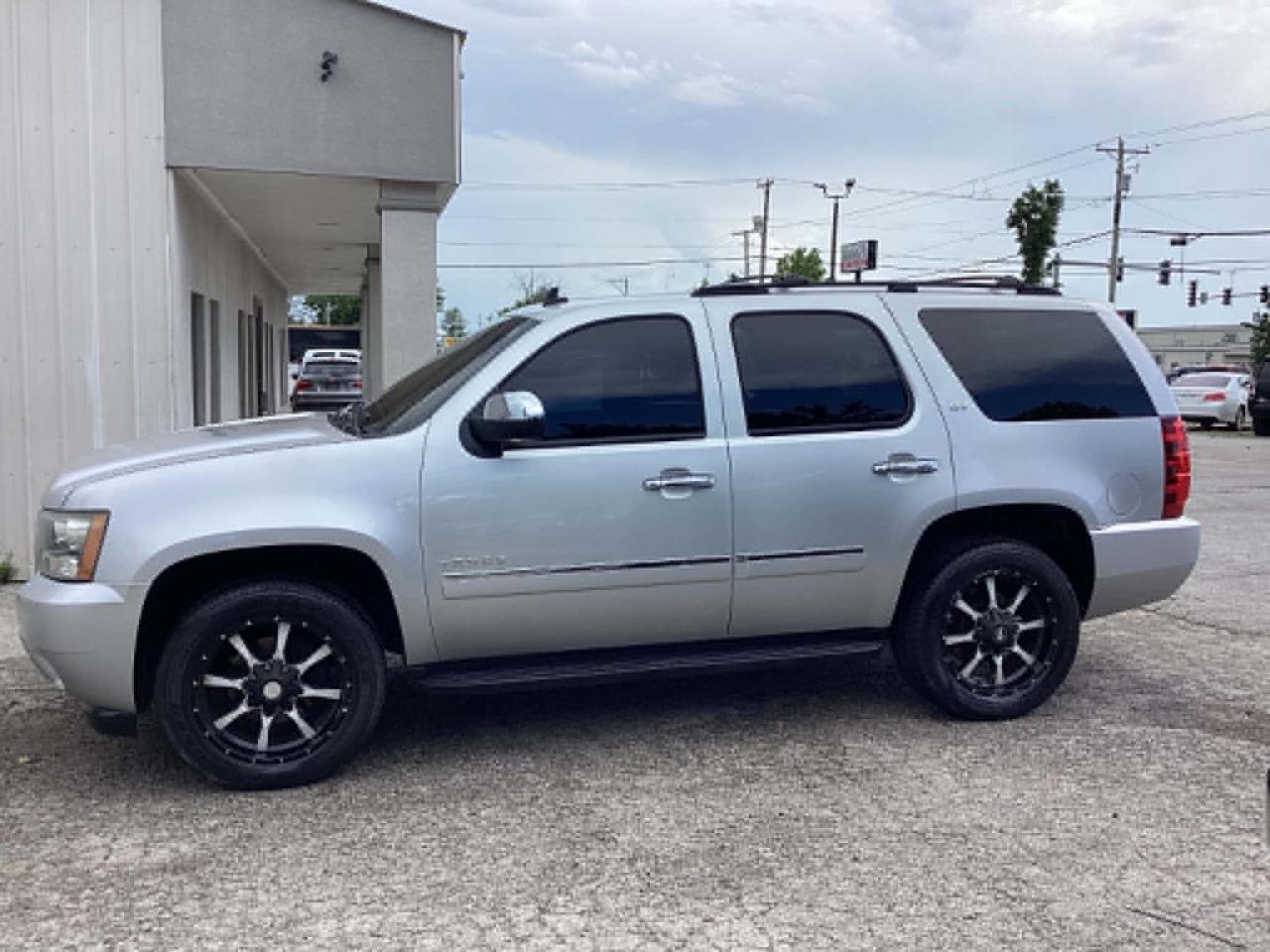 Chevrolet Tahoe LTZ 4WD 2013
