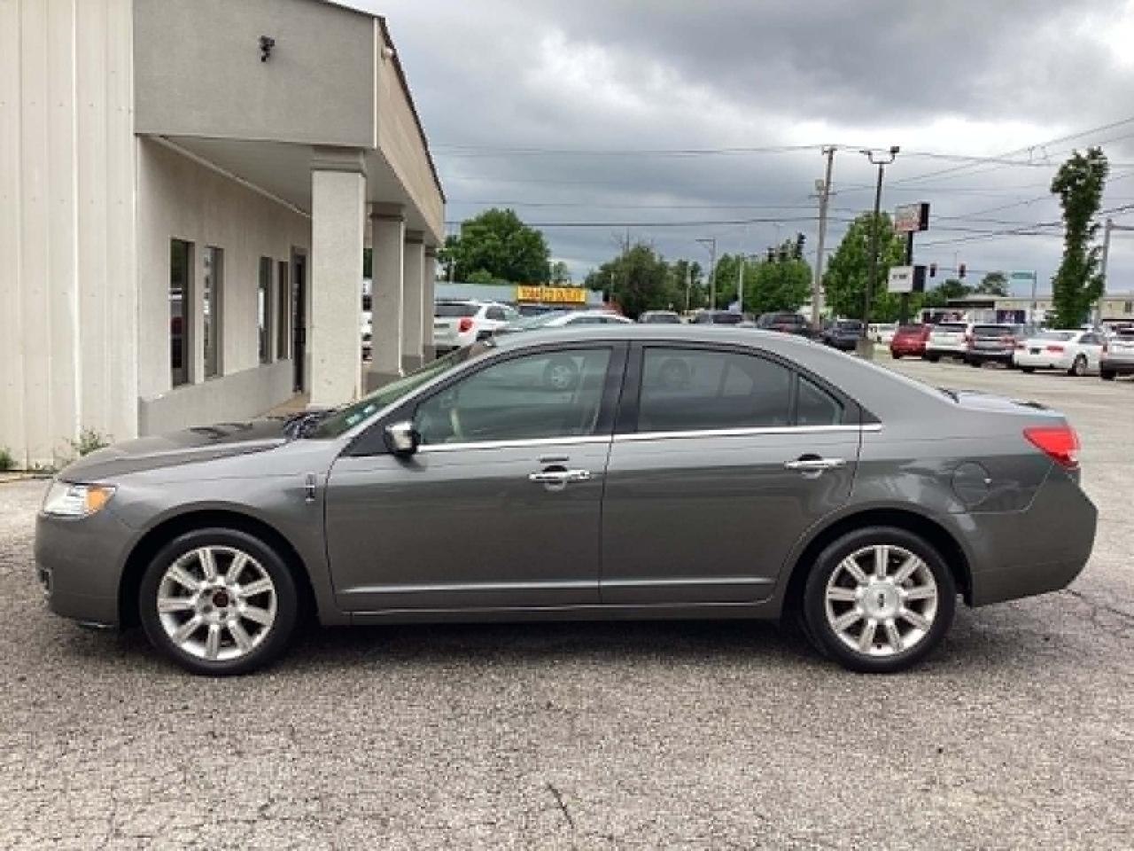Lincoln MKZ FWD 2012