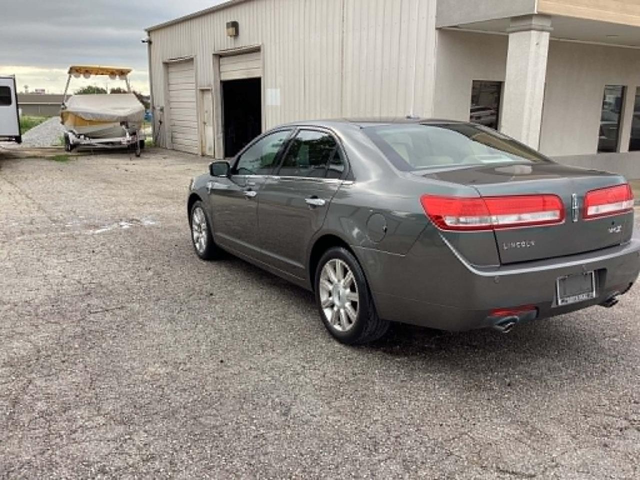 Lincoln MKZ FWD 2012