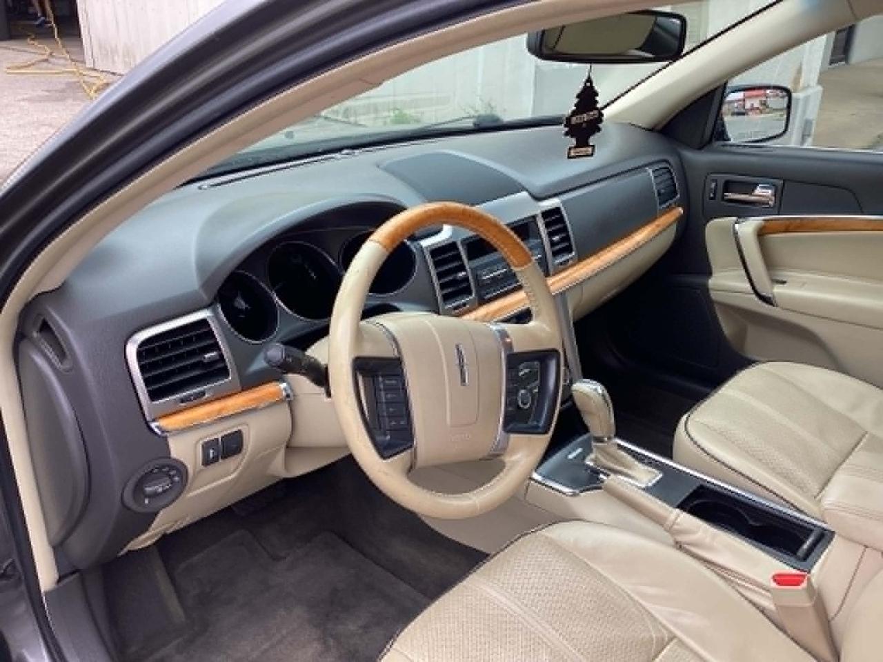 Lincoln MKZ FWD 2012