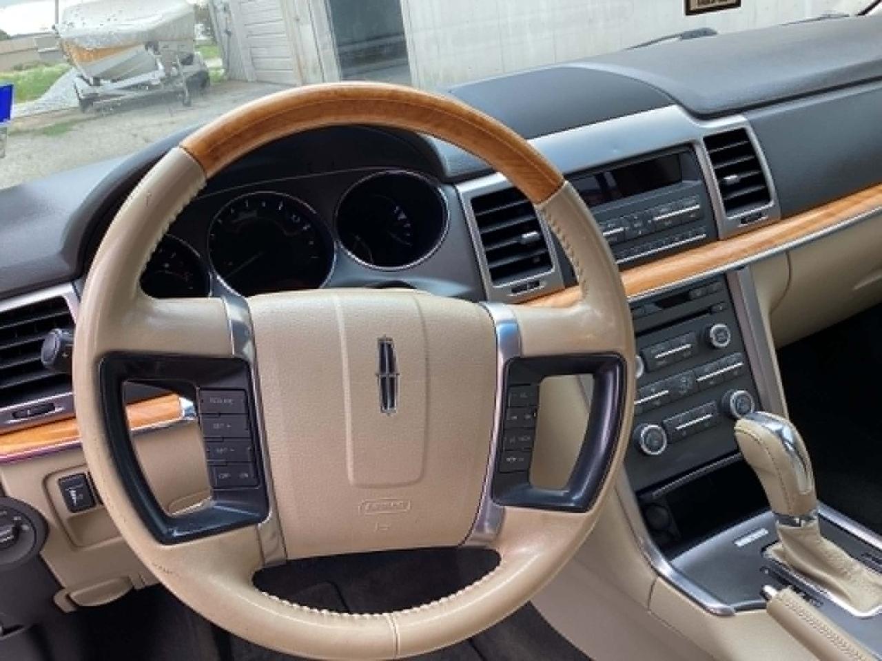Lincoln MKZ FWD 2012