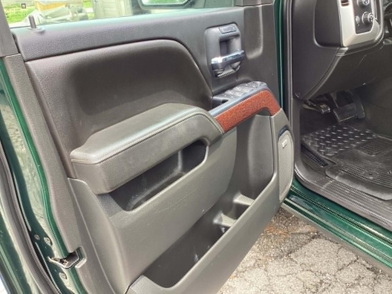 GMC Sierra 1500 SLT Crew Cab 4WD 2014