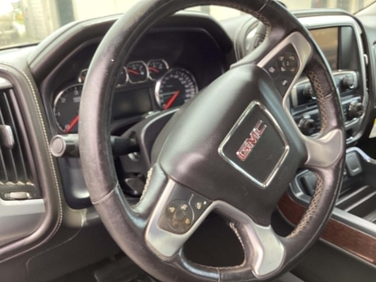 GMC Sierra 1500 SLT Crew Cab 4WD 2014