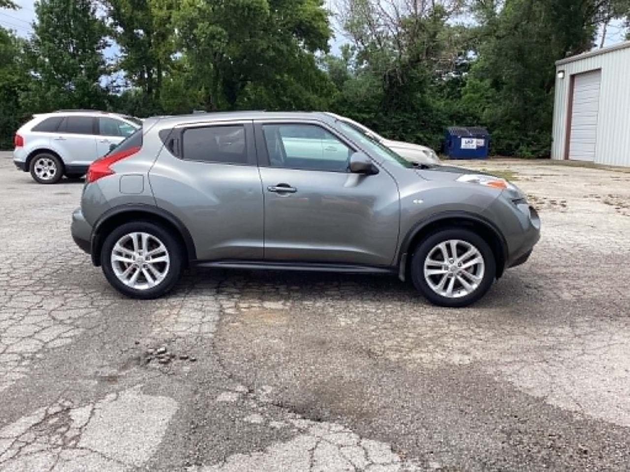 Nissan Juke S AWD 2013