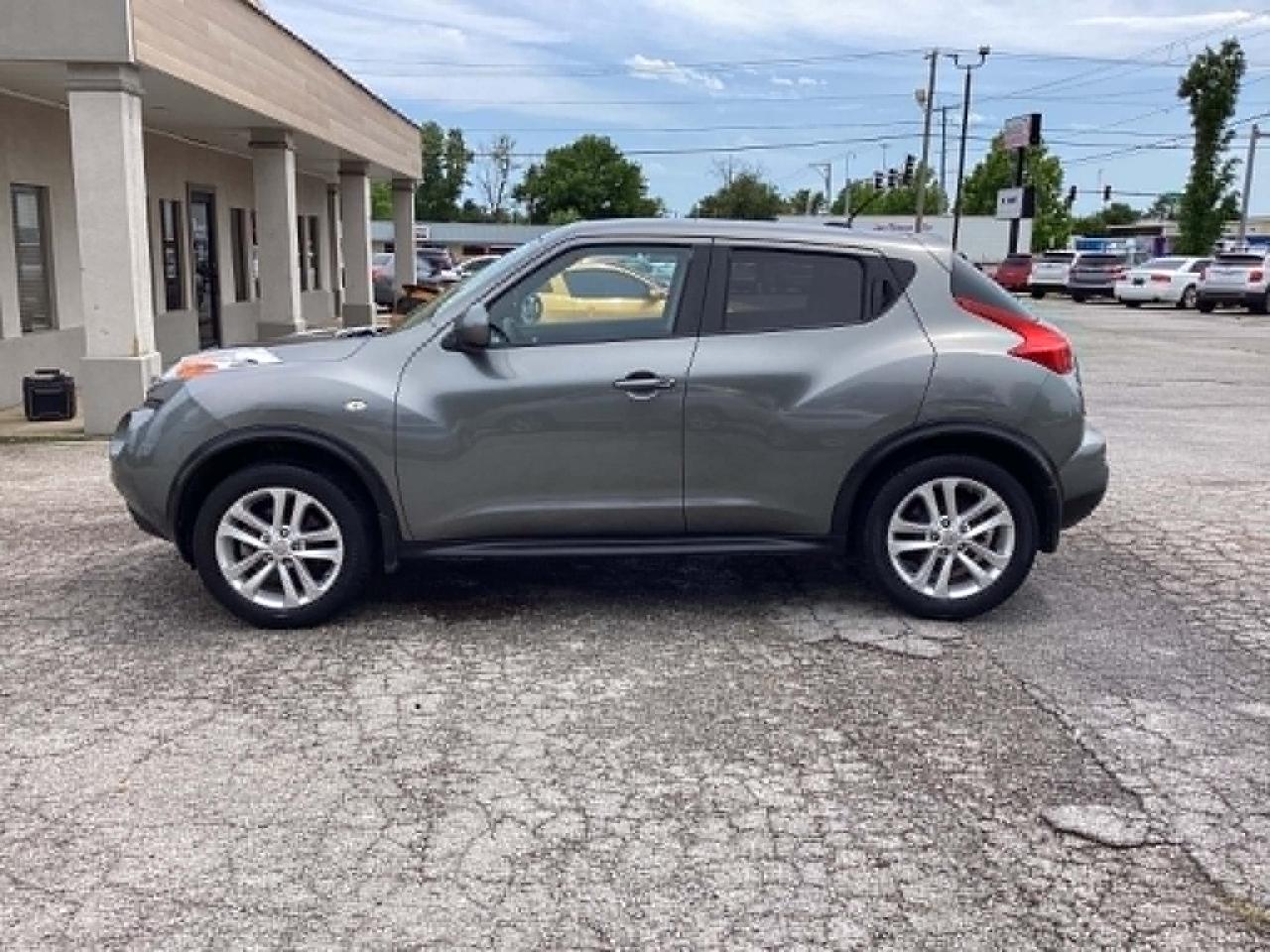 Nissan Juke S AWD 2013