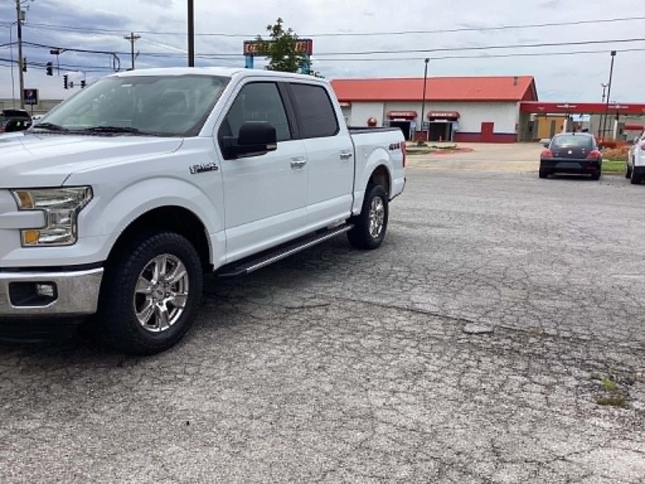 Ford F-150 Lariat SuperCrew 5.5-ft. Bed 4WD 2016