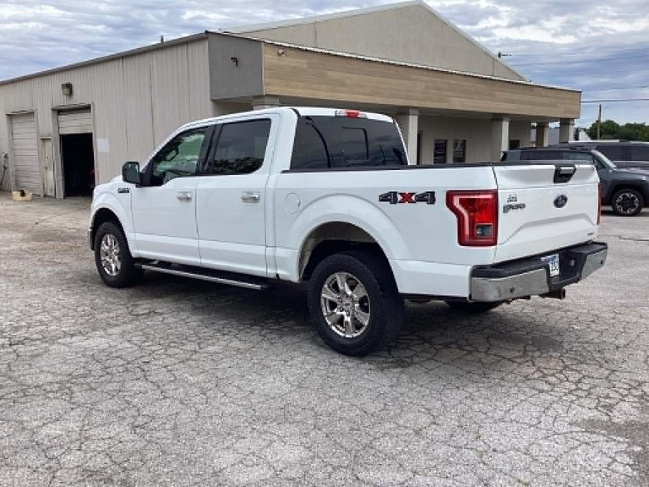 Ford F-150 Lariat SuperCrew 5.5-ft. Bed 4WD 2016