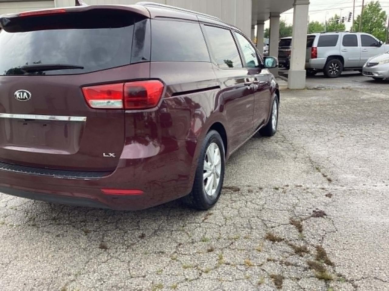 Kia Sedona LX 2015