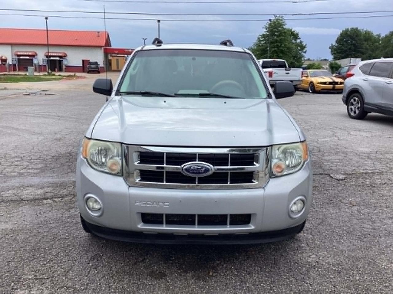 Ford Escape XLT 4WD V6 2009
