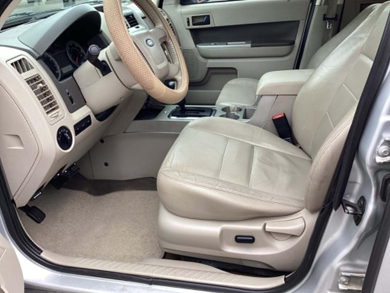 Ford Escape XLT 4WD V6 2009