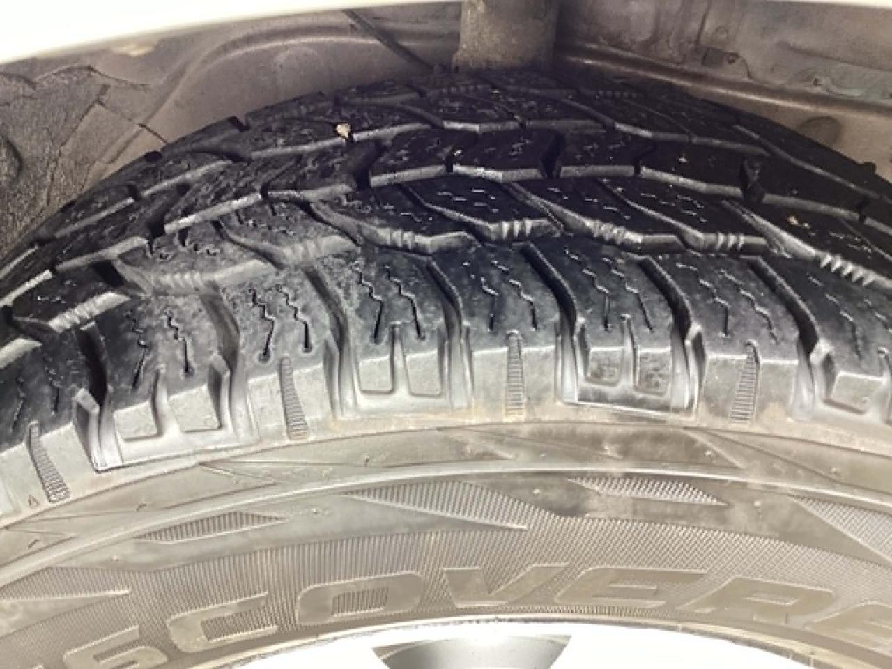Ford Escape XLT 4WD V6 2009
