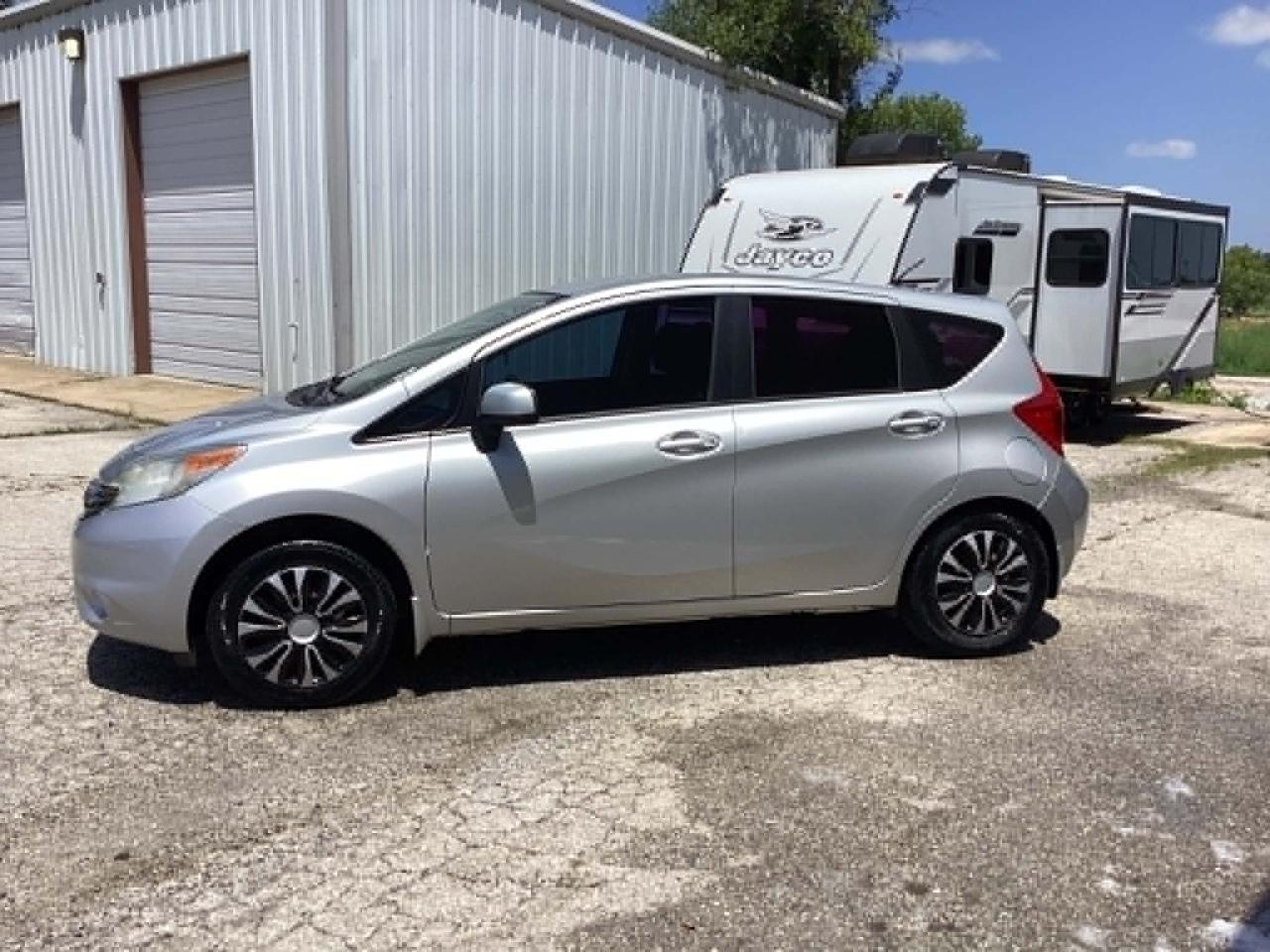 Nissan Versa Note S 2014