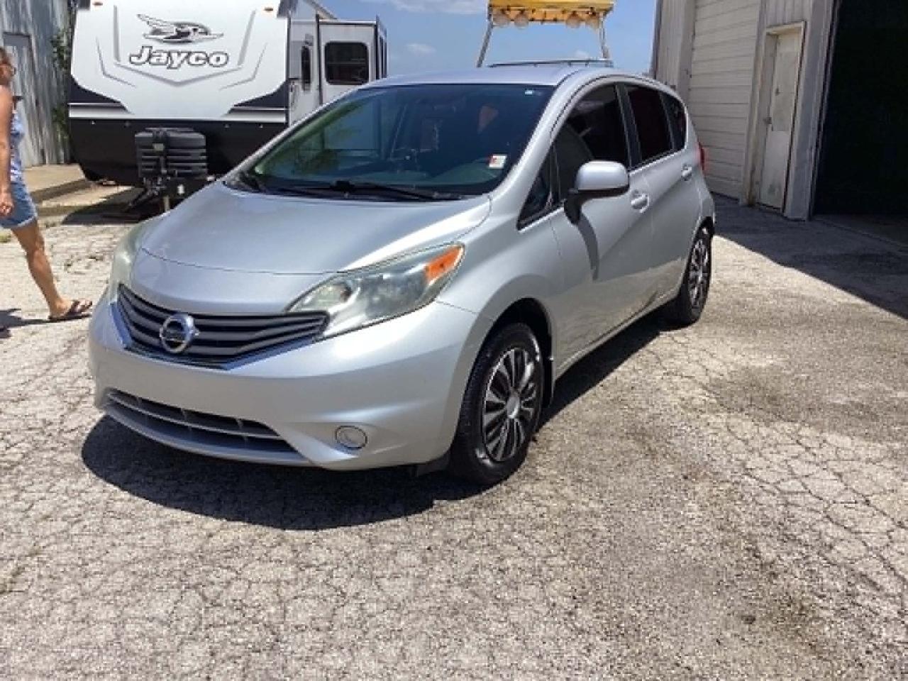 Nissan Versa Note S 2014