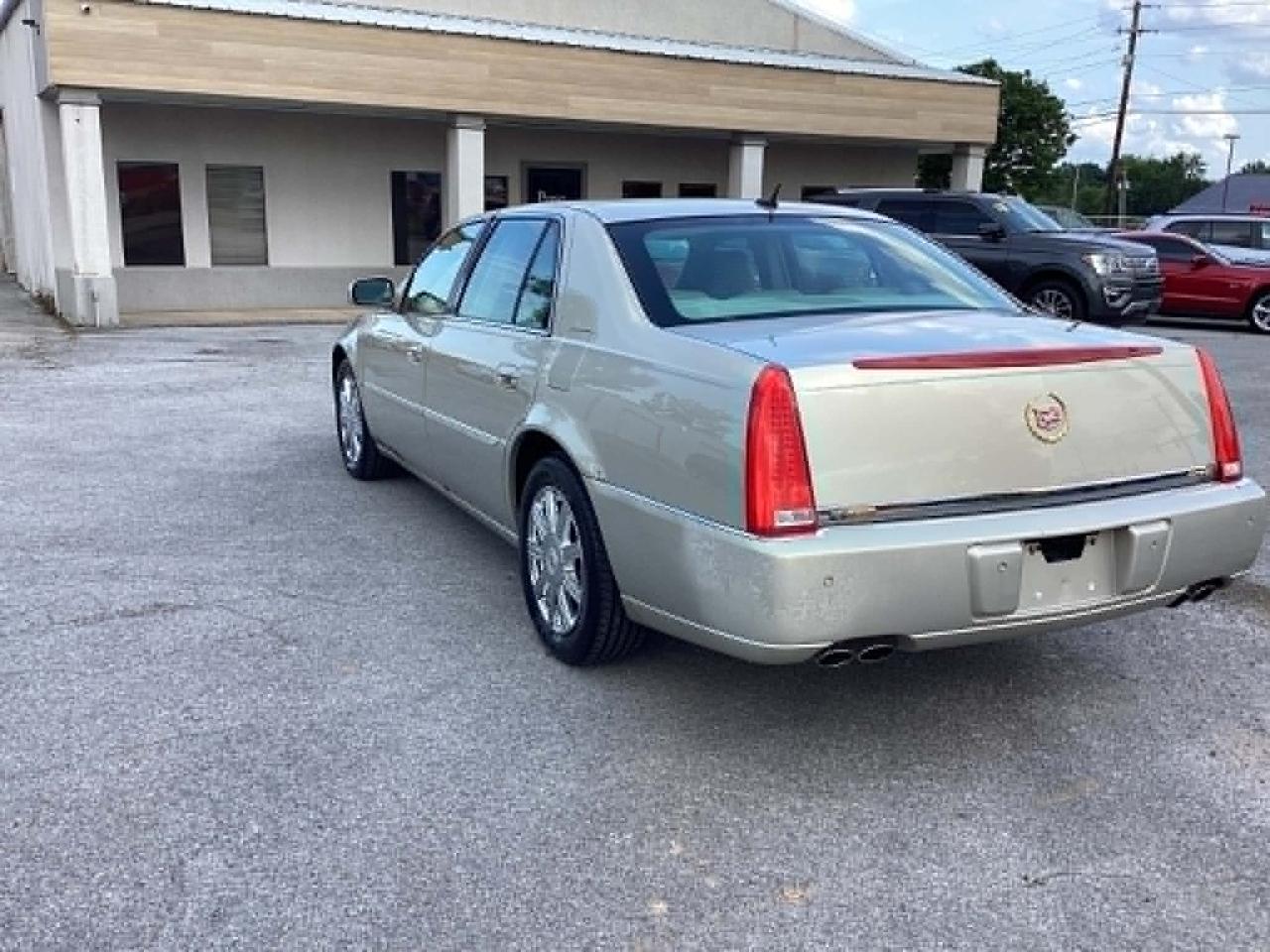 Cadillac DTS Luxury II 2008