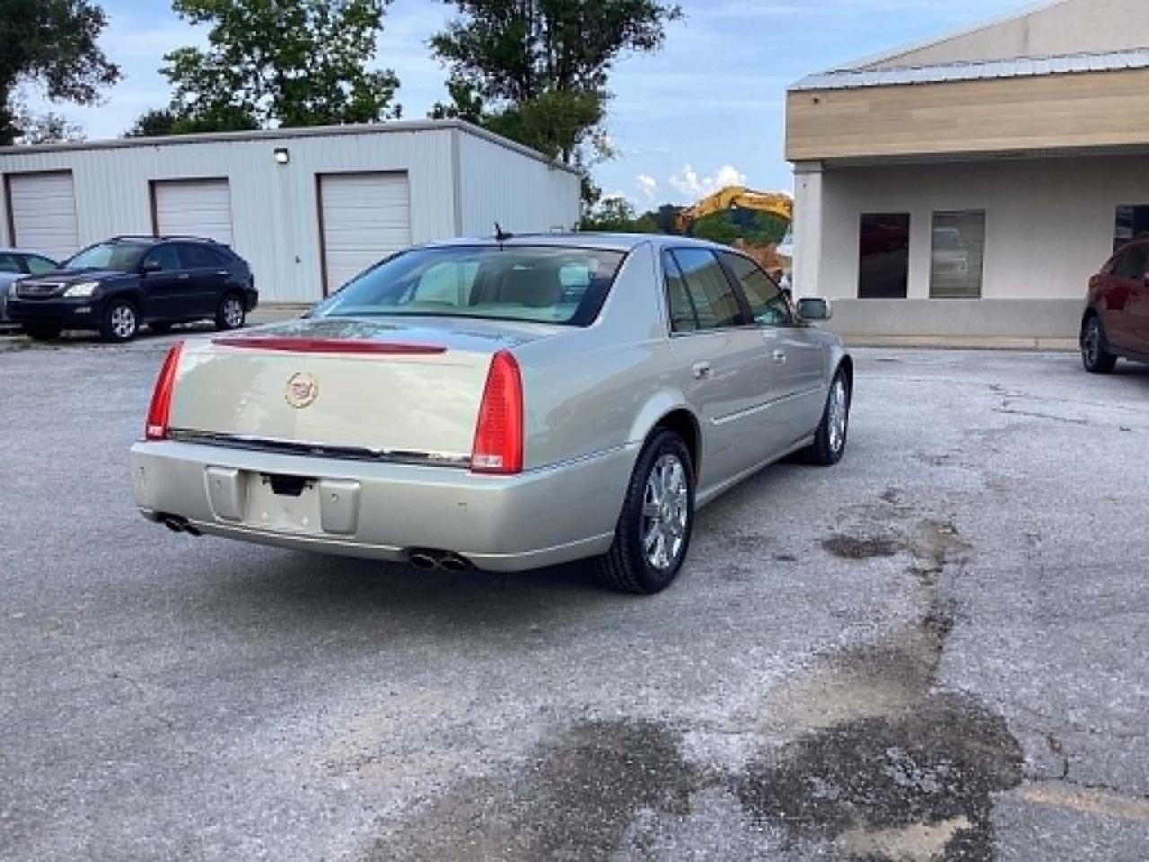 Cadillac DTS Luxury II 2008