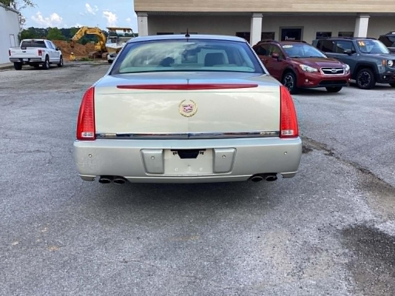 Cadillac DTS Luxury II 2008