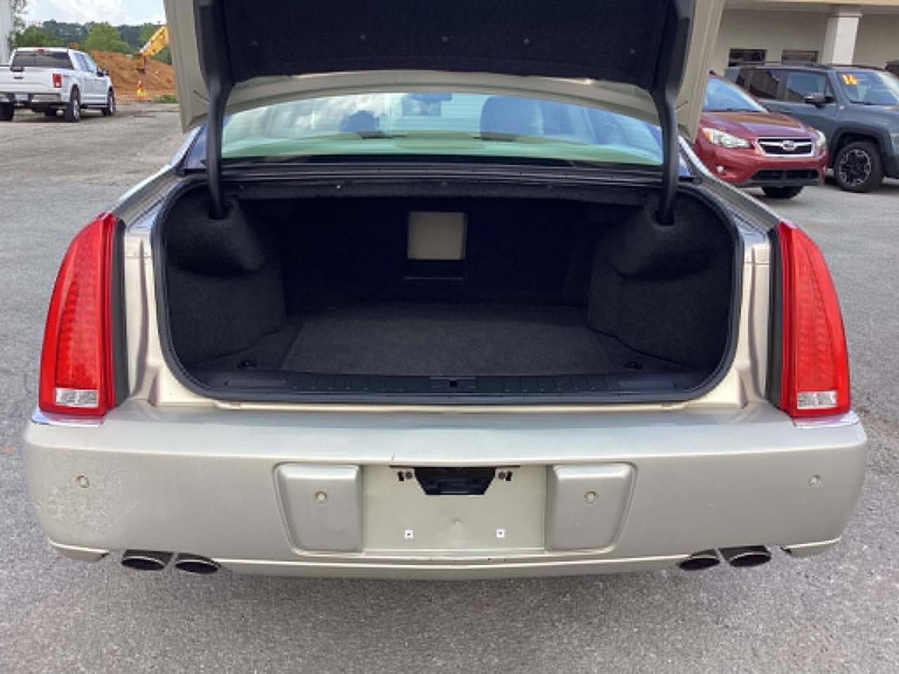 Cadillac DTS Luxury II 2008