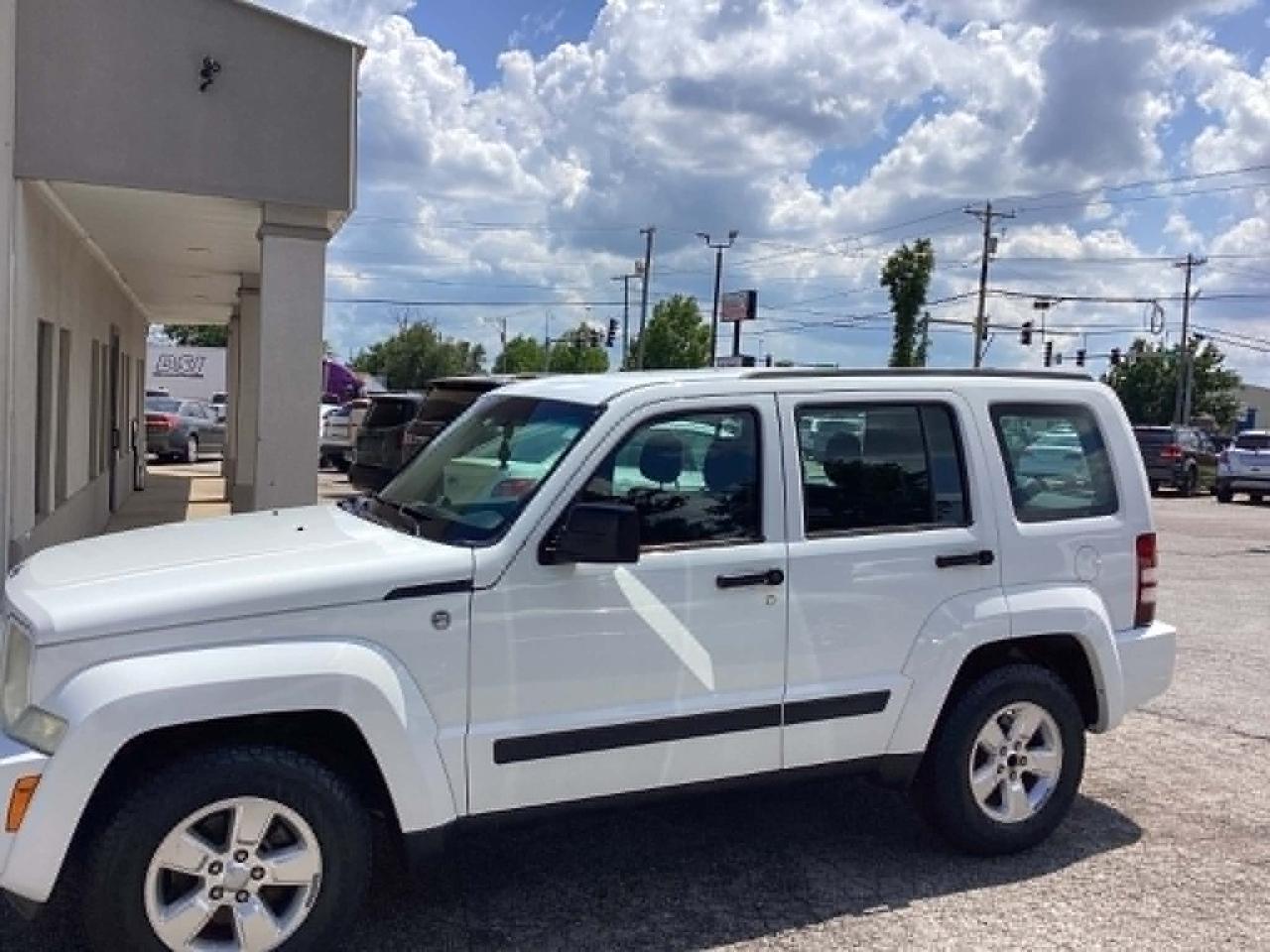Jeep Liberty Sport 4WD 2011