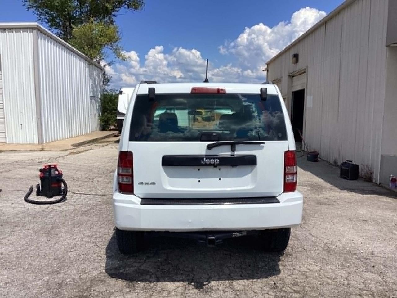 Jeep Liberty Sport 4WD 2011