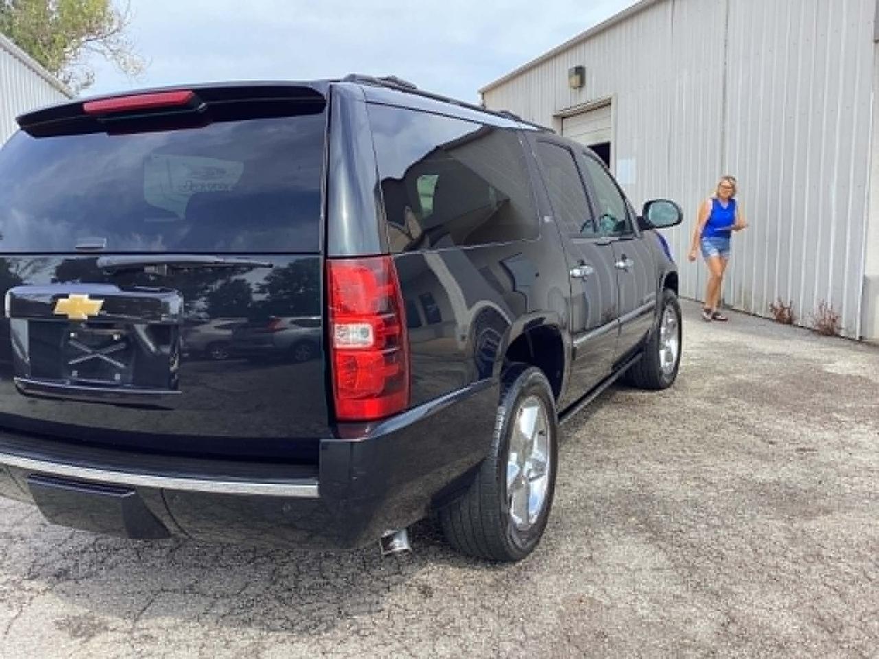 Chevrolet Suburban LTZ 1500 2WD 2013