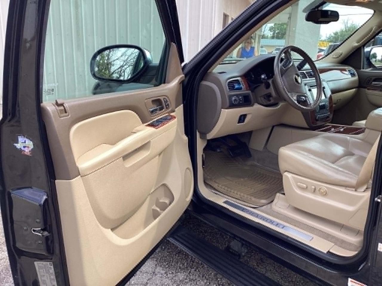 Chevrolet Suburban LTZ 1500 2WD 2013
