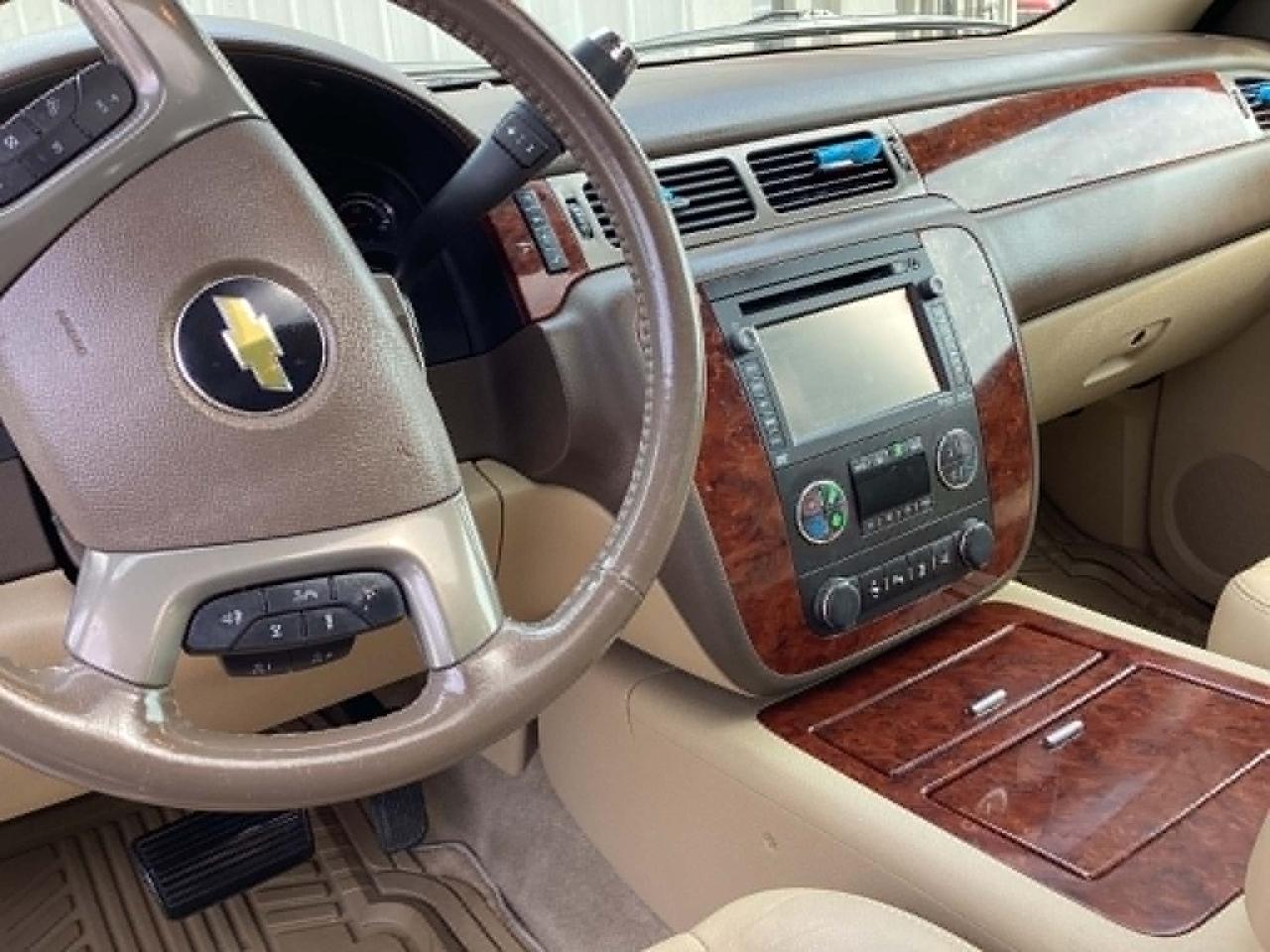 Chevrolet Suburban LTZ 1500 2WD 2013