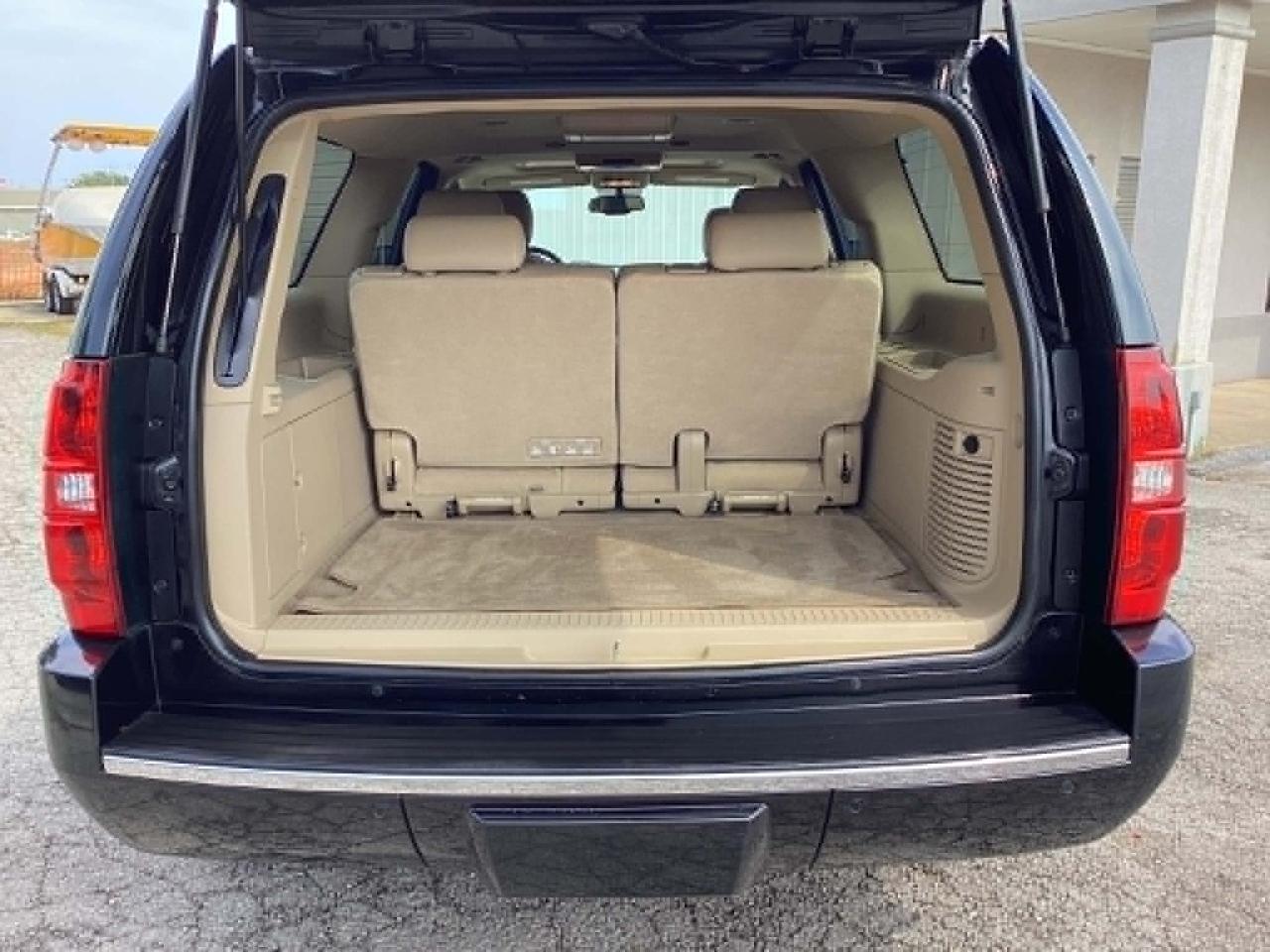 Chevrolet Suburban LTZ 1500 2WD 2013