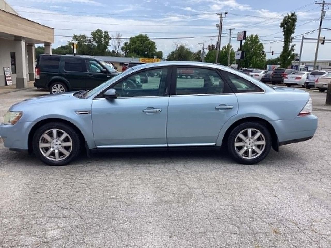 Ford Taurus SEL FWD 2009