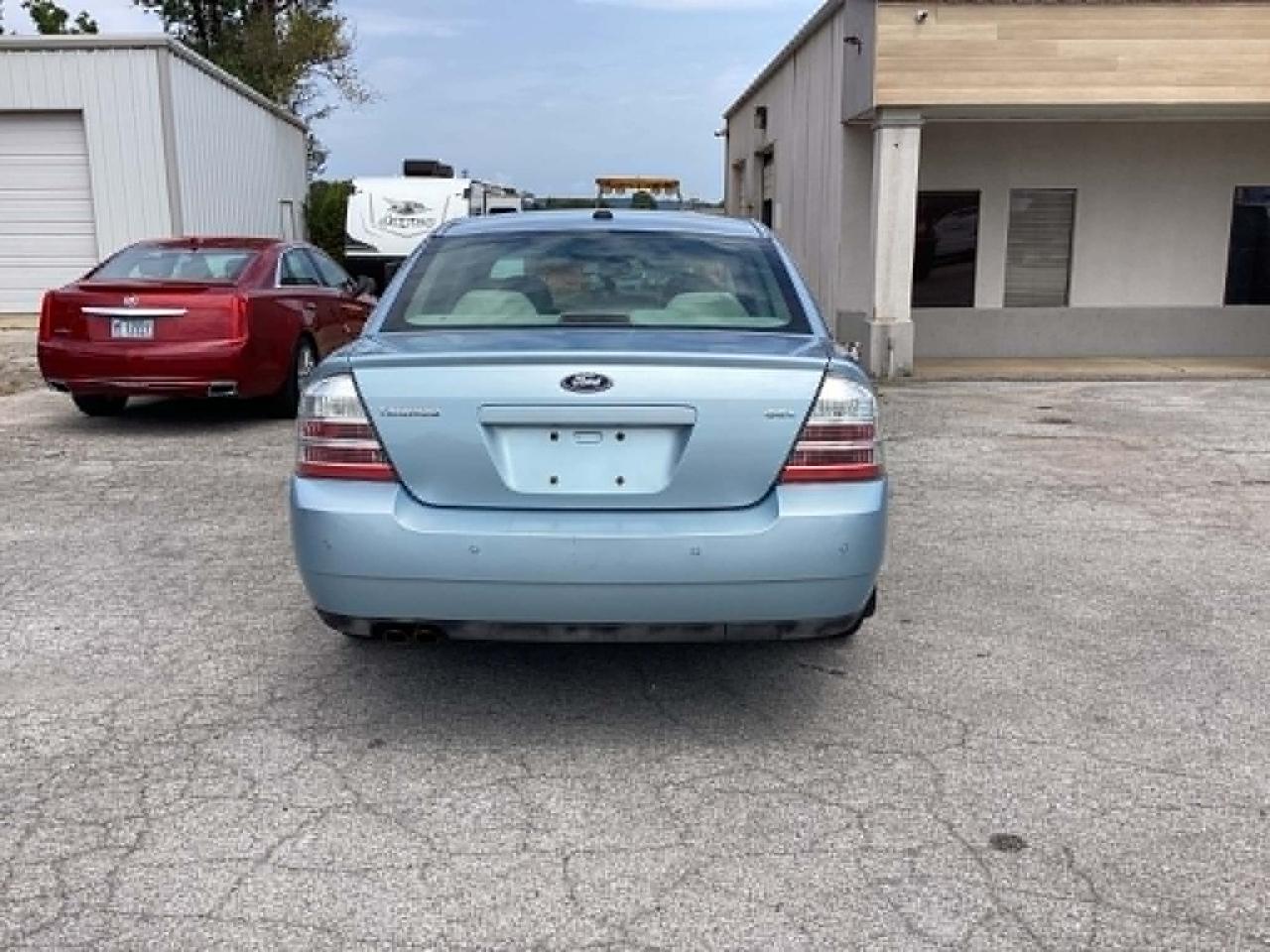 Ford Taurus SEL FWD 2009