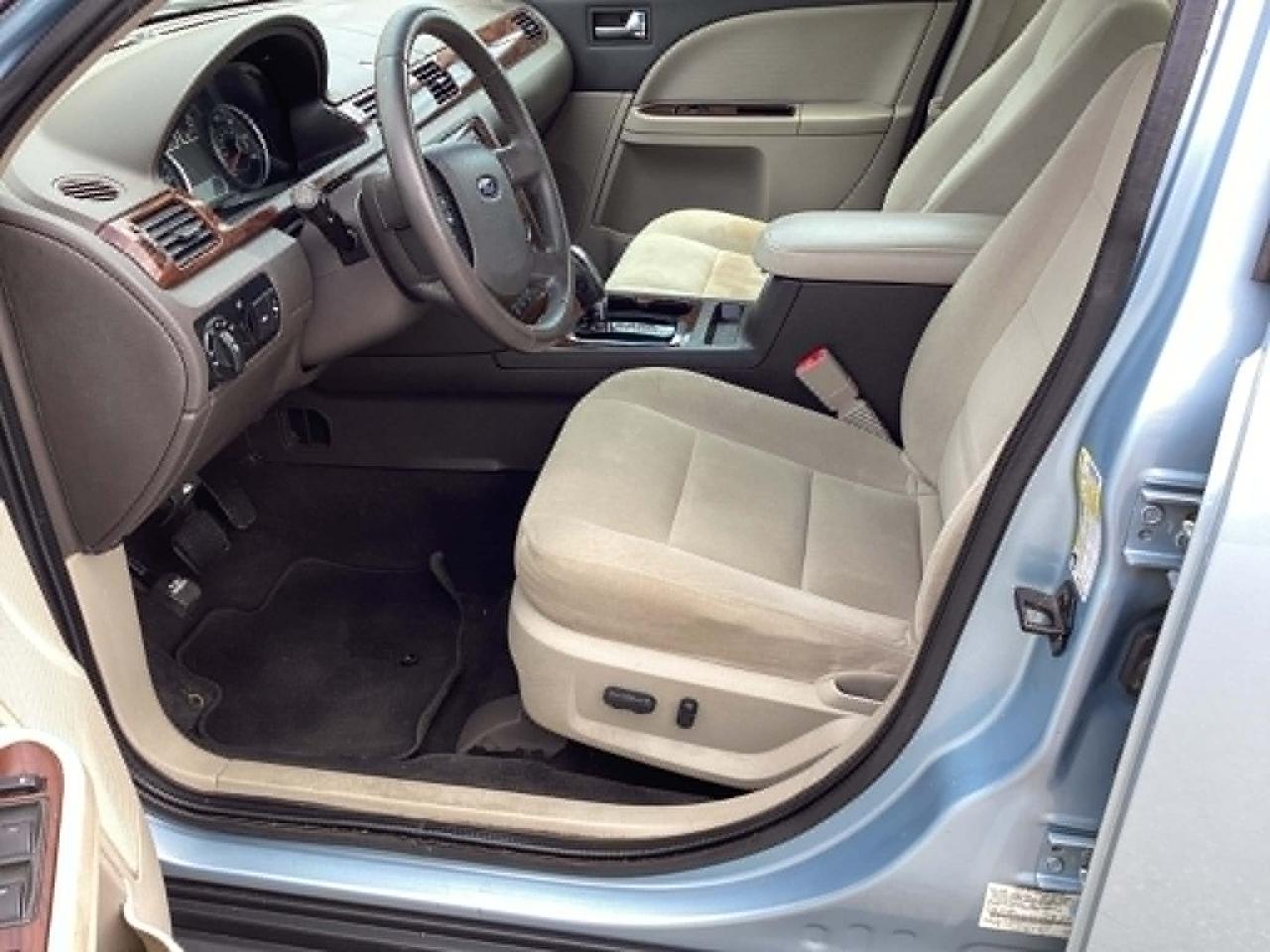 Ford Taurus SEL FWD 2009