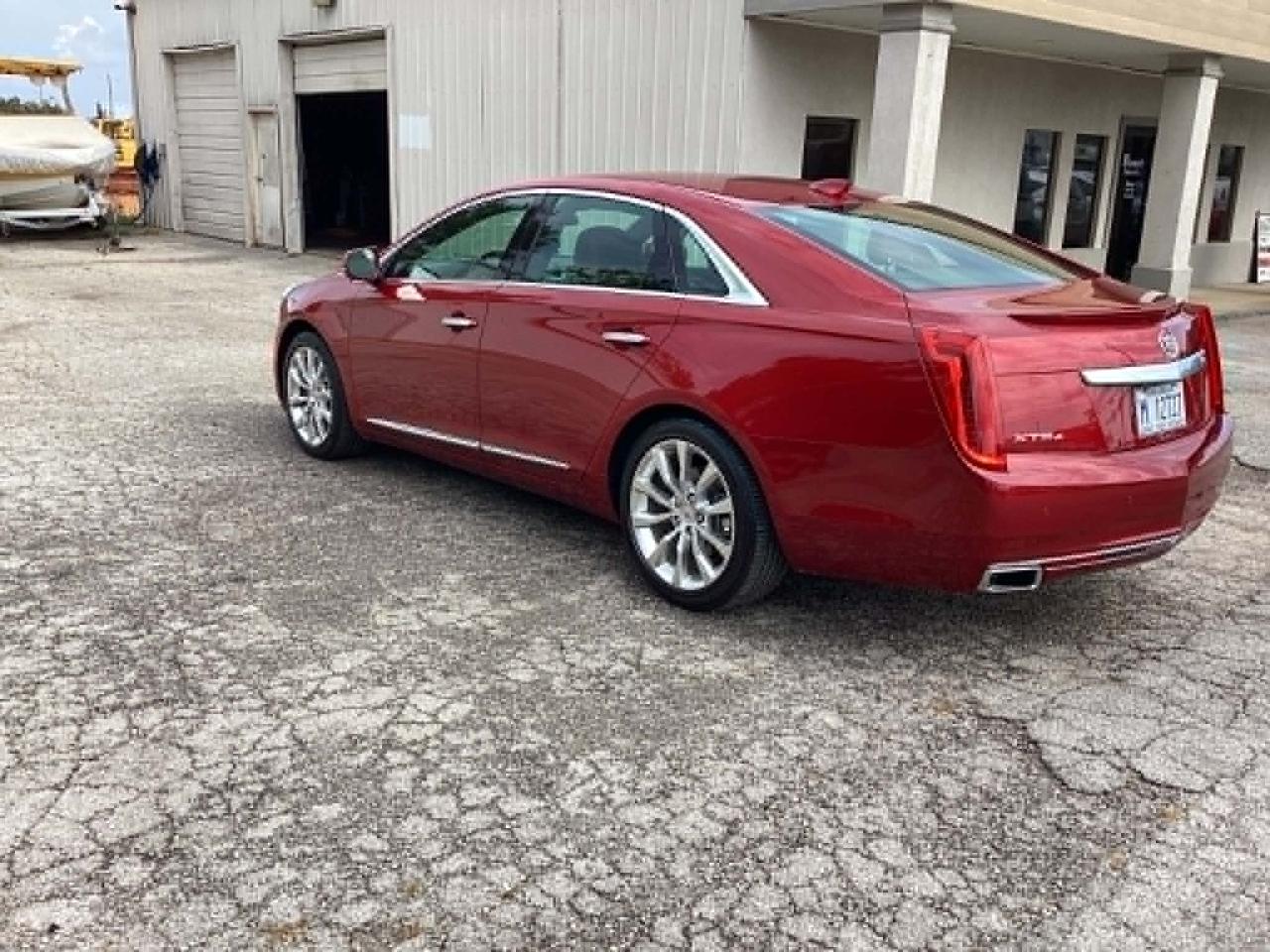 Cadillac XTS Luxury AWD 2015