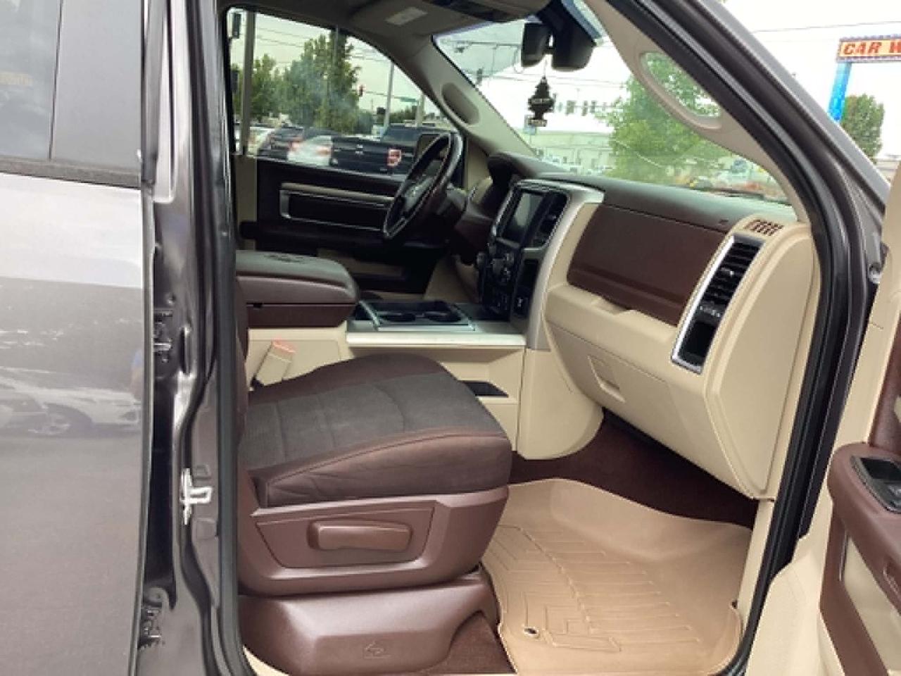 RAM 1500 SLT Crew Cab SWB 4WD 2015