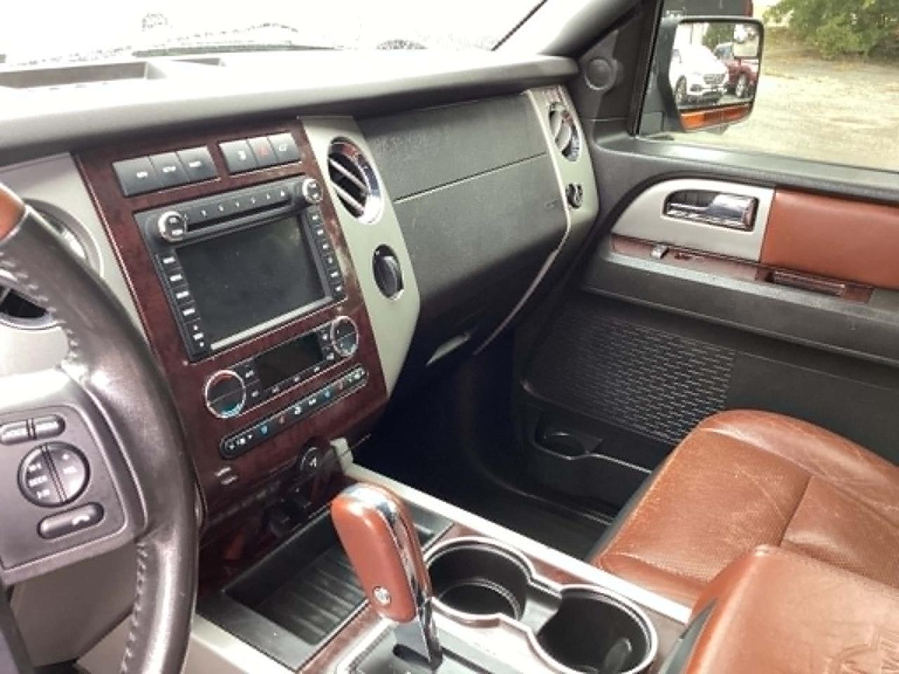 Ford Expedition EL King Ranch 4WD 2013