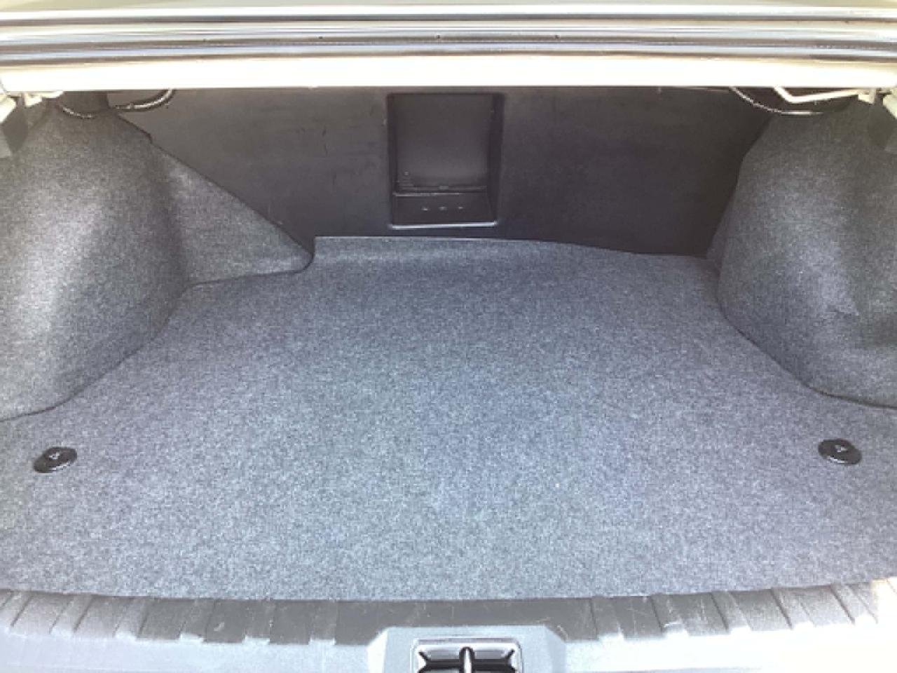 Buick Lucerne CXL 2011