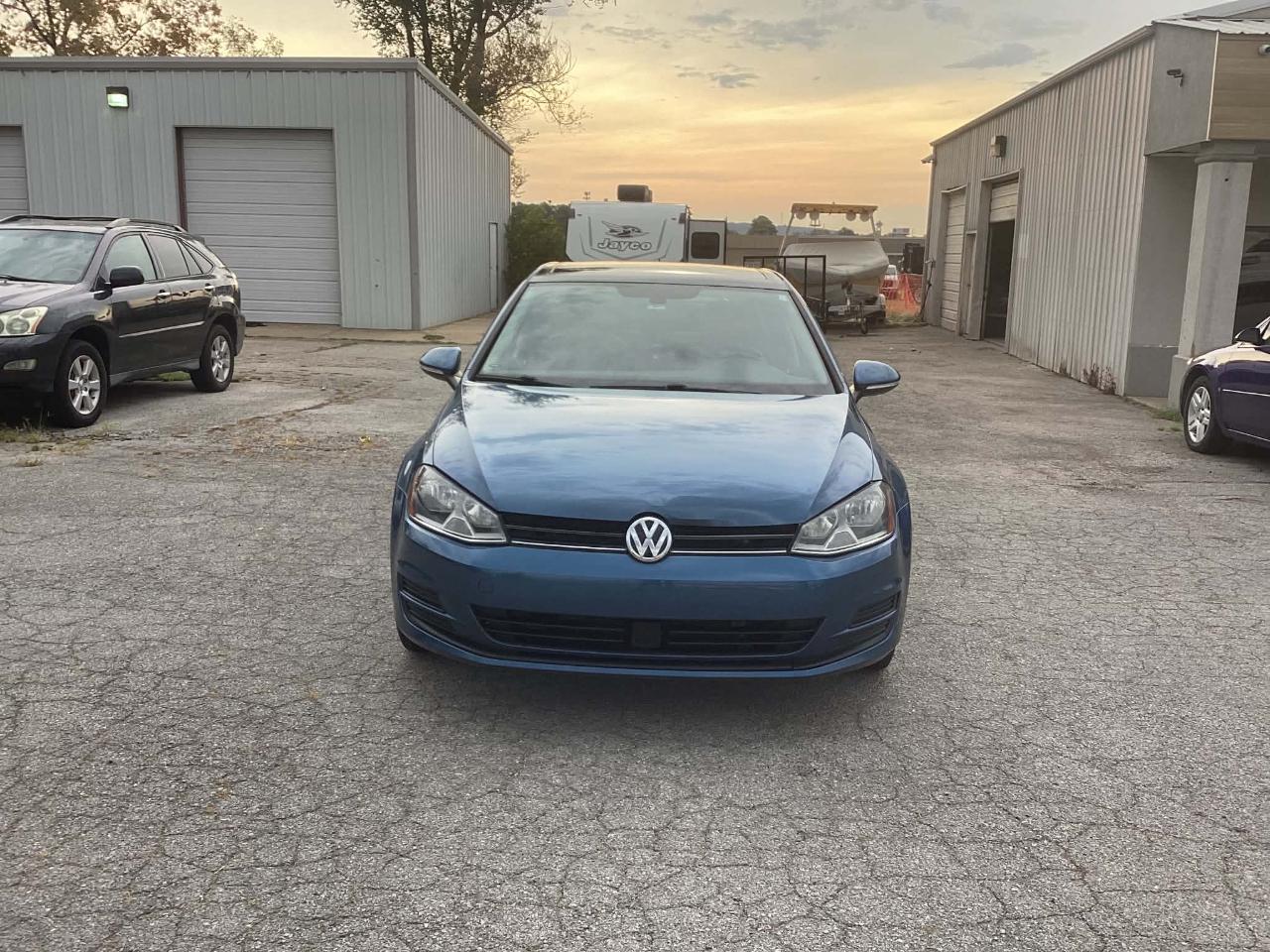 Volkswagen Golf TSI S 6A 2017