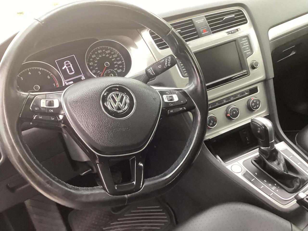 Volkswagen Golf TSI S 6A 2017