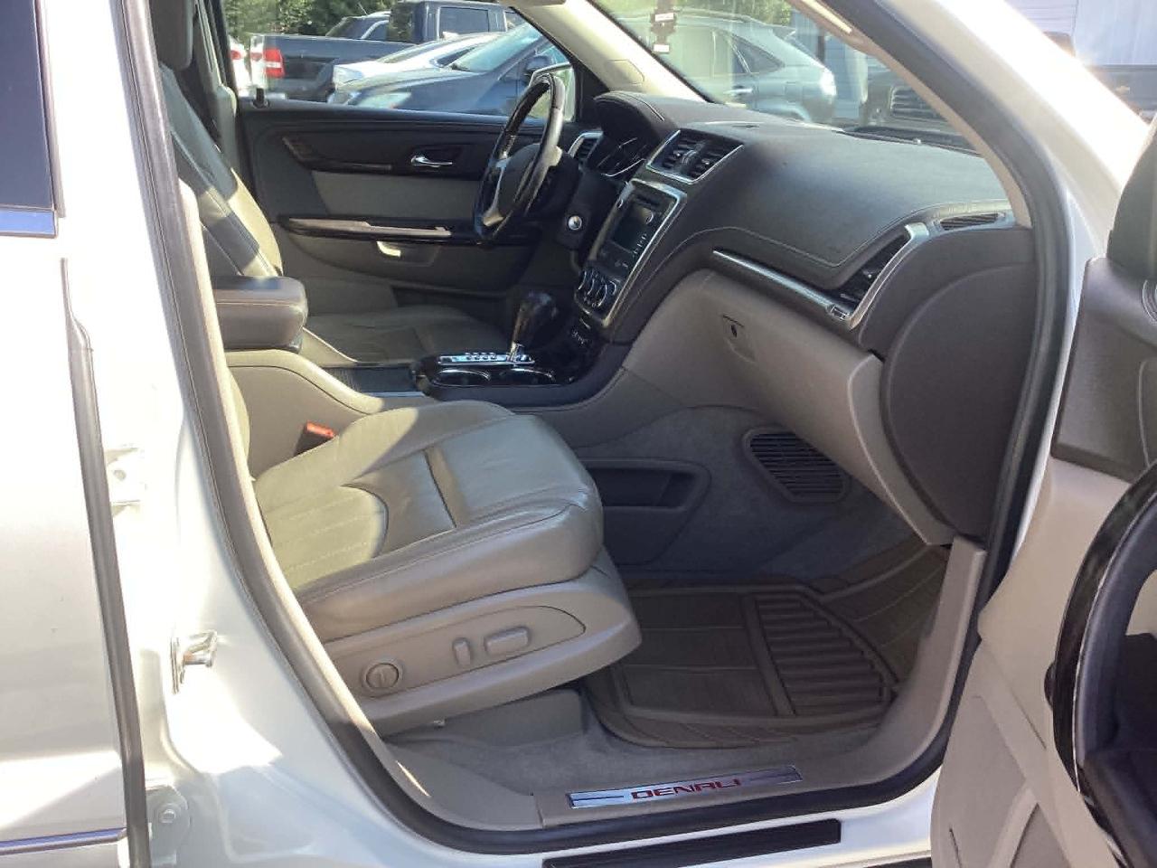 GMC Acadia Denali AWD 2014