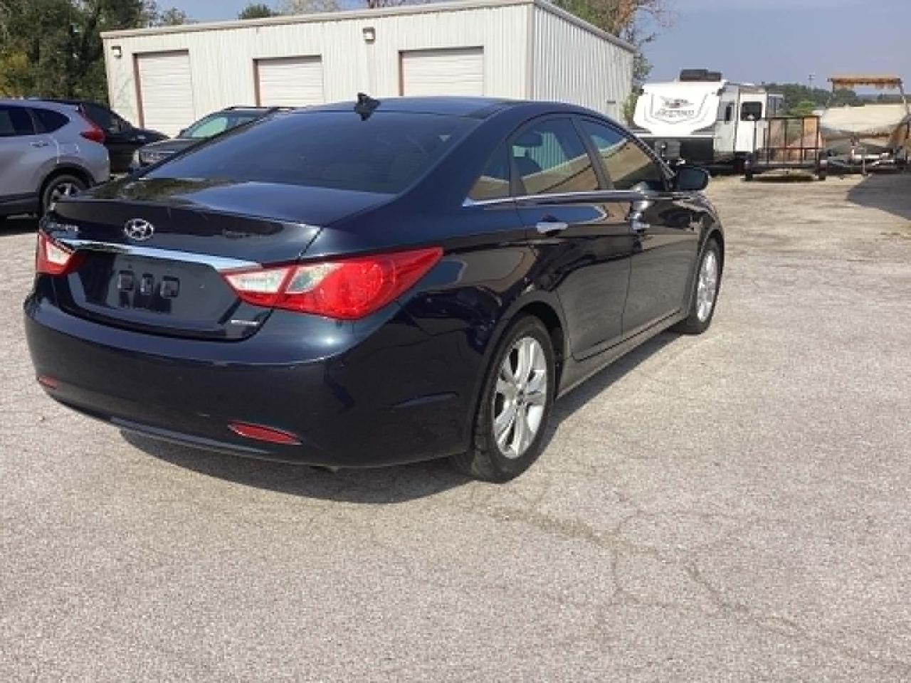 Hyundai Sonata Limited Auto 2012