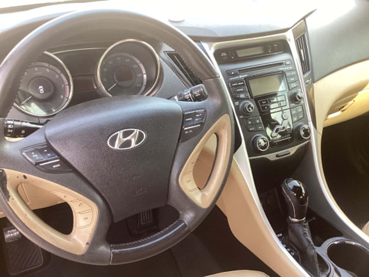 Hyundai Sonata Limited Auto 2012