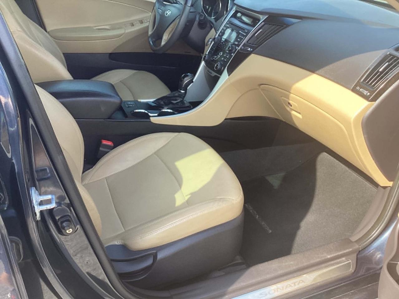 Hyundai Sonata Limited Auto 2012